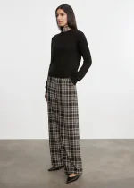 Enza Costa Cashmere Easy LS Crew Sweater Black (2)
